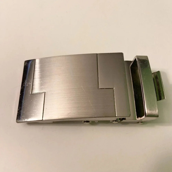 Metal Belt Buckle Silver Jigsaw Pattern 2.25 in x 1.5  in - Picture 11 of 11